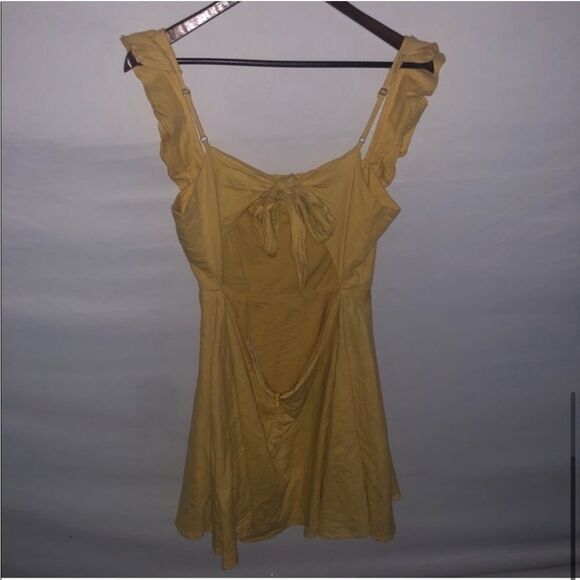 Women’s Slide Show Mustard Yellow Open Back Dress - Picture 3 of 9